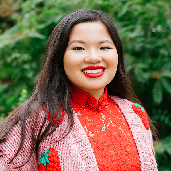 Best-selling author and Brantford campus alum Rachel Phan honoured at Laurier’s Awards of Excellence.