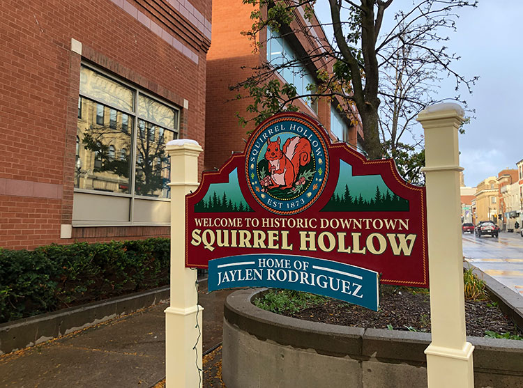 undercover-holiday-squirrel-sign.jpg