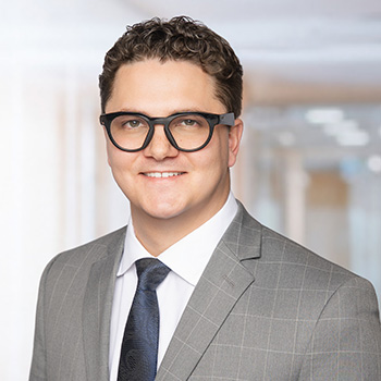 Headshot of Economics student Alexander Bond