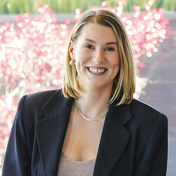 headshot of Laurier alumni Bronwynne Harvey
